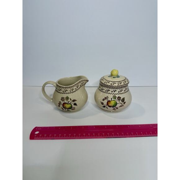 Vtg Apple Stoneware Creamer & Sugar Set – Made in England, Hand-painted Fruit - Picture 1 of 6